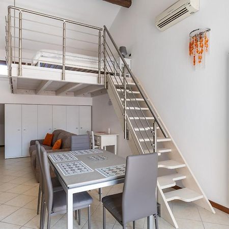 Cozy Mezzanine Apartment By Wonderful Italy Bologna Exteriör bild