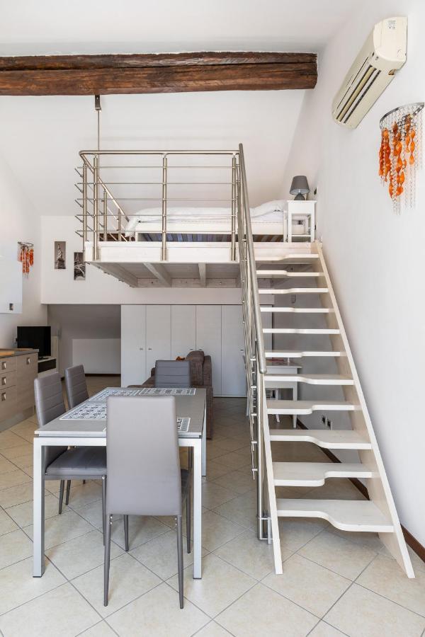 Cozy Mezzanine Apartment By Wonderful Italy Bologna Exteriör bild